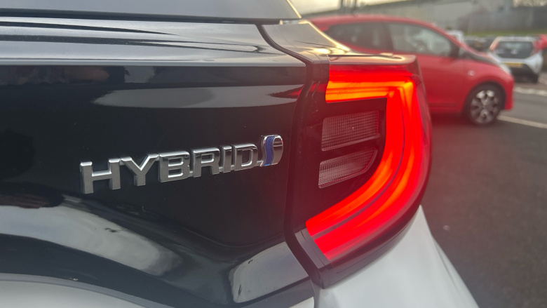 Toyota Yaris 1.5 Hybrid Design 5dr CVT Hybrid Hatchback